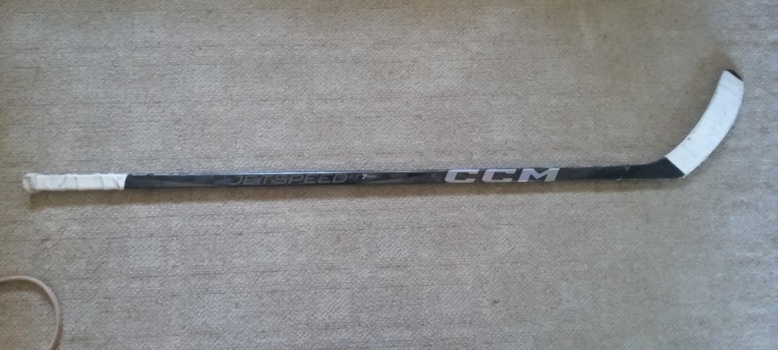 Youth CCM Black/Grey JetSpeed FT7 Pro Right Handed Hockey Stick P29 40 Flex Pro Stock (Used)