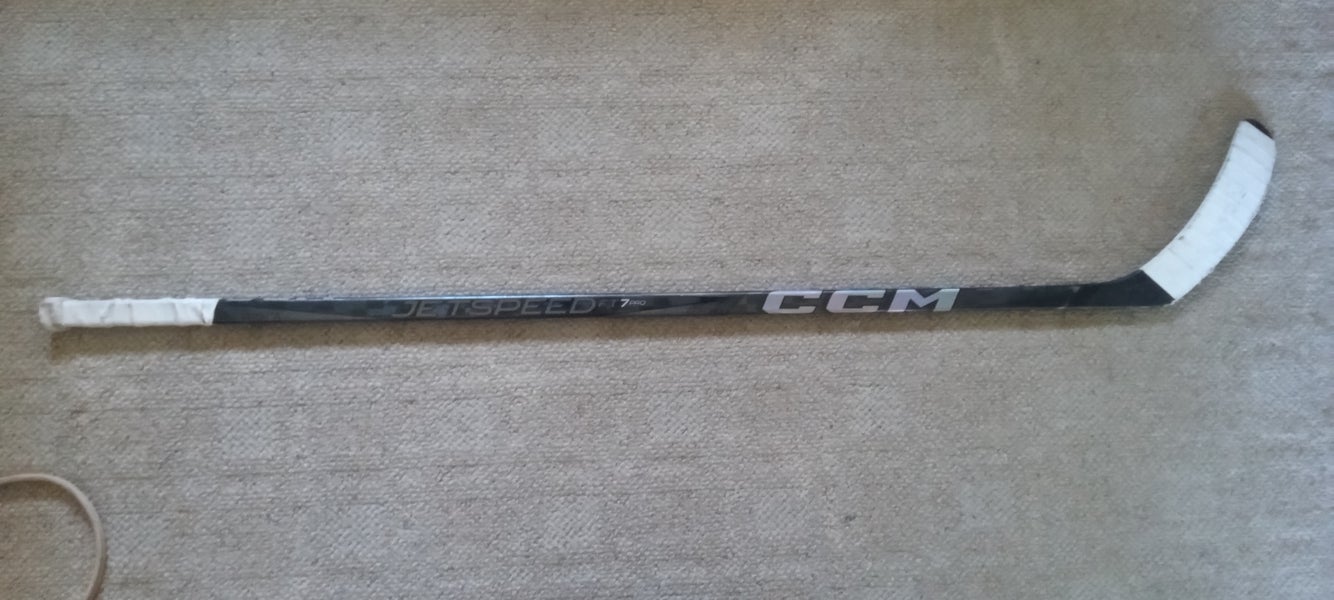 Youth CCM Black/Grey JetSpeed FT7 Pro Right Handed Hockey Stick P29 40 Flex Pro Stock (Used)