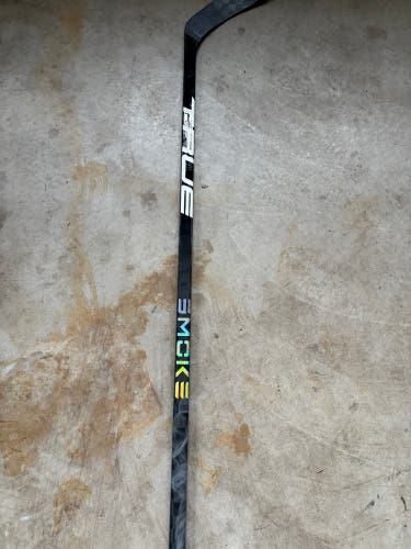 Intermediate True Project X Smoke Right Handed Hockey Stick P28 55 Flex Pro Stock (New)