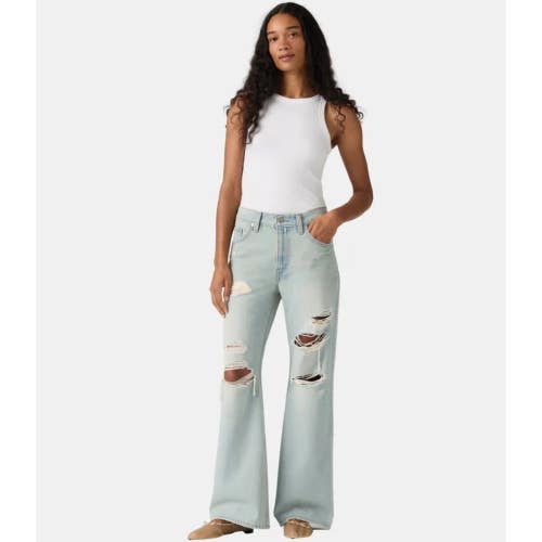 Levi's Middy Jeans Women's Que Pasa Denim Light Wash Bootcut Zip Fly JAX1466