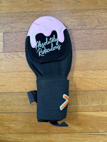 (Used) Absolutely Ridiculous Ice Cream Sliding Mitt – Pink/Black – Great Condition