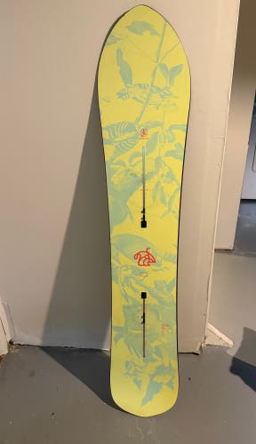Unisex Burton Snowboard Freeride Without Bindings Stiff Flex Directional 152 cm (New)