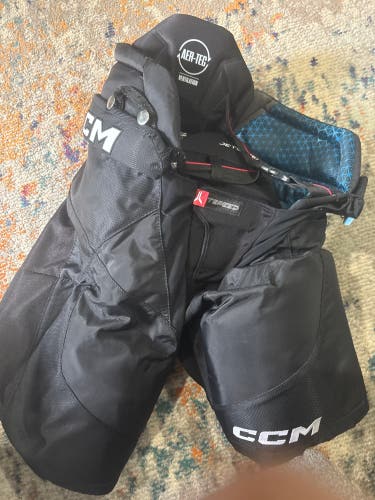 Senior Medium CCM Hockey Pants (New)