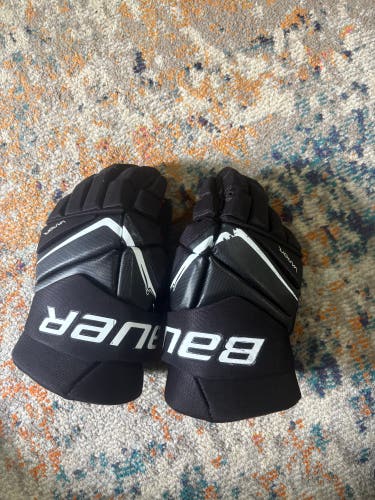 Bauer Vapor Fly 40 Gloves 15" (Used)