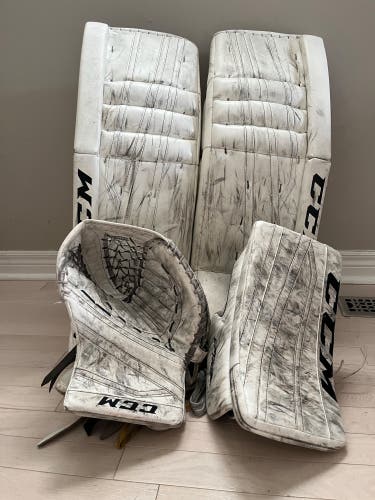 32" CCM Extreme Flex III Regular Goalie Full Set (Used)