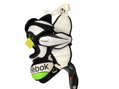 Used Reebok 16K Junior Shoulder Pads MD 11613-S000182458