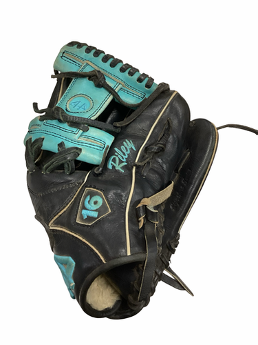 Used 44 PRO BB/SB Glove RH Throw Black 11 3/4" 11613-S000182579