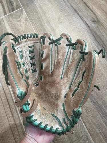 Rawlings Liberty Advanced RH Softball Glove 12.5" (Used)