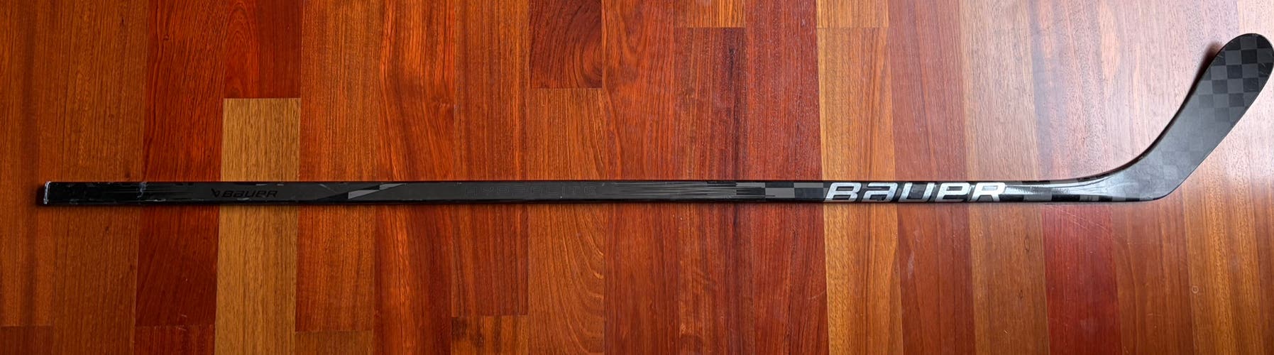 Senior Bauer Vapor Hyperlite 2 Left Hand Hockey Stick P28 70 Flex (Used)