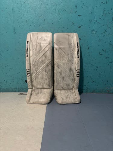 31" Warrior Ritual g6 Goalie Leg Pads (Used)