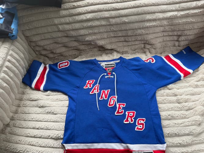 Small / Medium Kids Unisex Reebok Jersey (Used)
