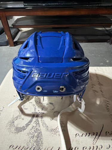 Small Bauer Re-Akt 155 Helmet (Used)