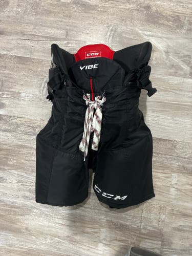 Junior Small CCM JetSpeed Vibe Hockey Pants (Used)