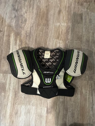 Medium Junior Winnwell NXT Shoulder Pads (Used)