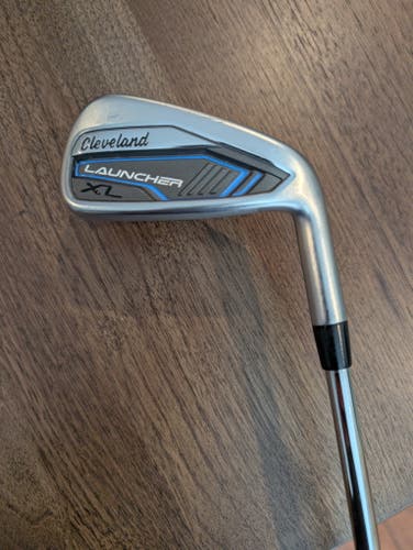 Men's Cleveland 4 iron Launcher XL Right Handed Regular Flex Steel Shaft (Used)