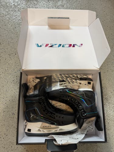 New 2026 CCM Vizion Hockey Skates Size Left 6.5 Right 6 Regular Width