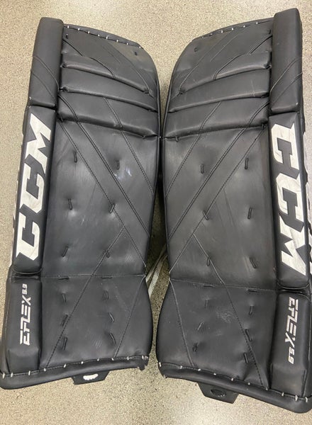 CCM E Flex 5.9 Goalie Leg Pads 33 + 1 Black