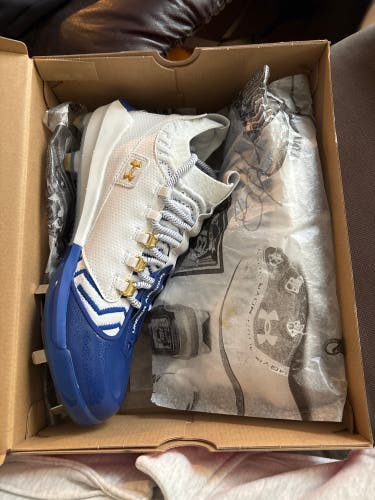 Men's Size M 10.0 (W 11.0) Under Armour Bryce harper (New)