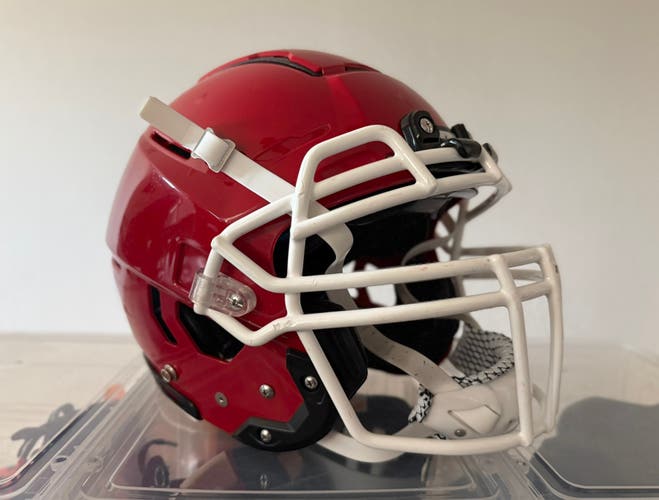 Schutt F7 VTD Red Football Helmet (Adult Medium) + Sportstar Chinstrap