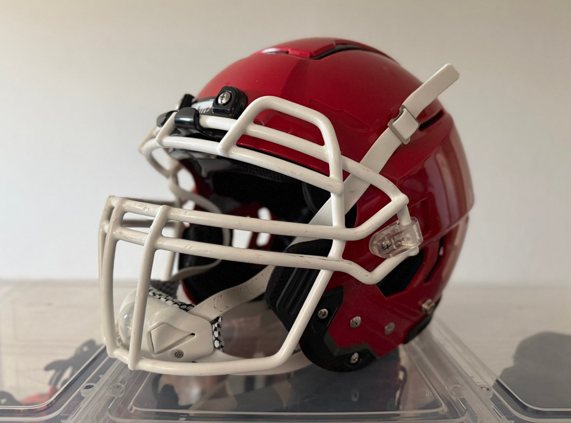 Schutt F7 VTD Red Helmet (Adult Medium) + Sportstar Chinstrap |  SidelineSwap | Buy and Sell on SidelineSwap