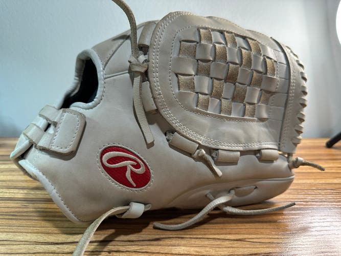 Rawlings Gg elite RH Softball Glove 12.5" (Used)