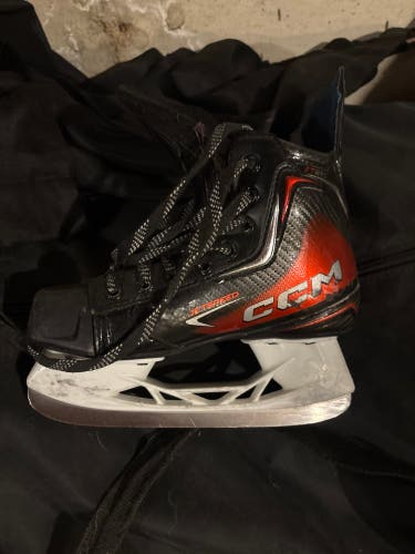 2025 CCM JetSpeed FT890 Hockey Skates Regular Width 13.5 (Used)
