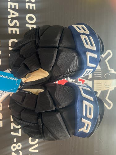 Toronto Maple Leafs Beiber Game Gloves Bauer Vapor Hyperlite Gloves 13" (New)