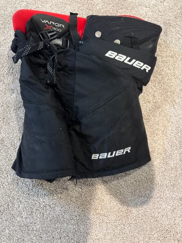 Junior Small Bauer Vapor X900 Hockey Pants (Used)