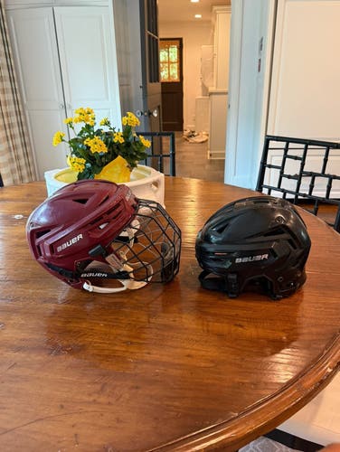 Medium Bauer Re-Akt 150 Helmet (Used)