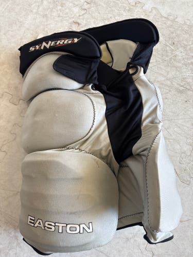 Small Easton Synergy Girdle (Used)