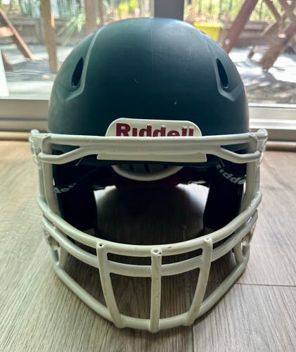 Adult Medium Riddell 360 Helmet (Used)