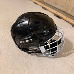 Small Bauer Re-Akt 65 Helmet (Used)