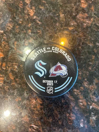 Seattle kraken vs Colorado avalanche opening night NHL puck great condition. October 17, 2023