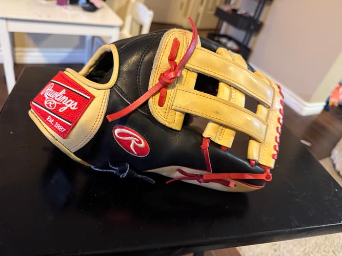Rawlings RH Outfield Heart of the Hide R2G Baseball Glove 12.75" (Used)