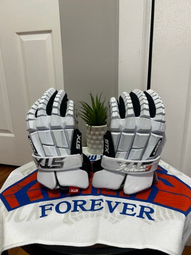 STX Surgeon RZR Lacrosse Gloves (Used)