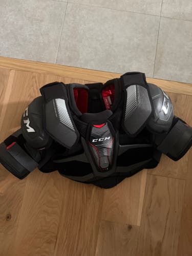 Men's Medium Senior CCM JetSpeed FT1 Shoulder Pads (New)