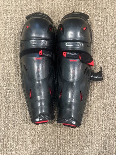 Senior Bauer Vapor 3X Pro 16" Shin Pads (Used)