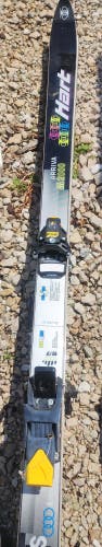 170 cm Hart Arriva 2000 Skis With Bindings