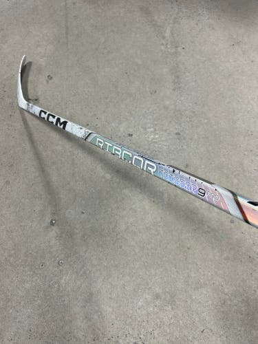 Intermediate CCM Ribcor Trigger 9 Pro Hockey Stick | LH P28
