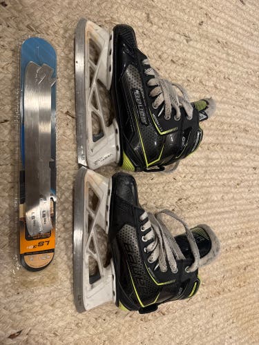 Bauer GSX Hockey Goalie Skates Regular Width Size 3.5 (Used) + extra set of runners