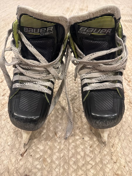 Bauer GSX Hockey Goalie Skates Regular Width Size 3.5 (Used)