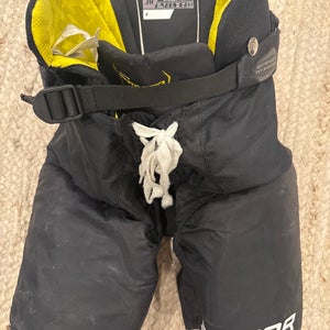 Junior Small Bauer Supreme Ignite Pro Hockey Pants (Used)