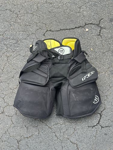 Intermediate Small Warrior Ritual X3 E+ Hockey Goalie Pants (Used)