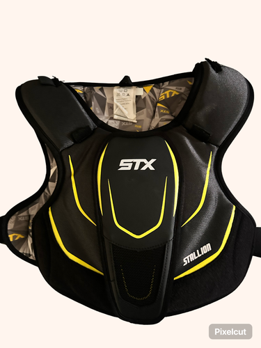 Large Youth STX Stallion 200 Shoulder Pads (Used)