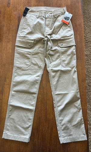 (New with tags) Duluth Trading Company Hiking, Hunting or Camping Cargo Pants