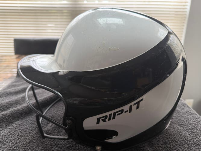 Small / Medium Rip It Vision Classic Batting Helmet (Used)
