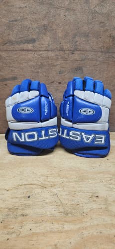 Easton Synergy Gloves 11" (Used)