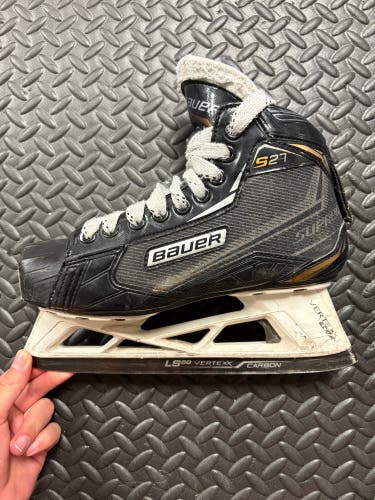 Bauer Goalie Supreme S27 Hockey Skates Size 4 (Used)