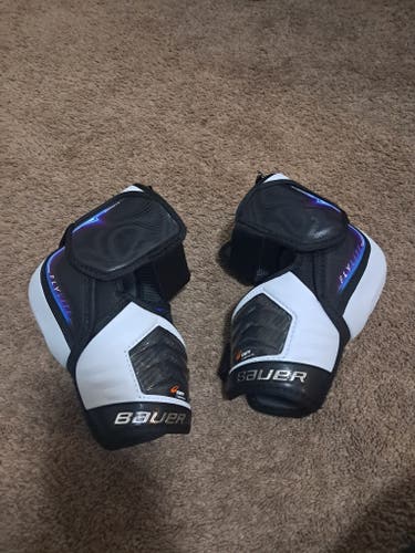 Senior Medium Bauer Vapor Flylite Elbow Pads (Used)