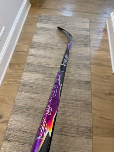 Senior Bauer Vapor Flylite Right Handed Hockey Stick P90TM 77 Flex (New)